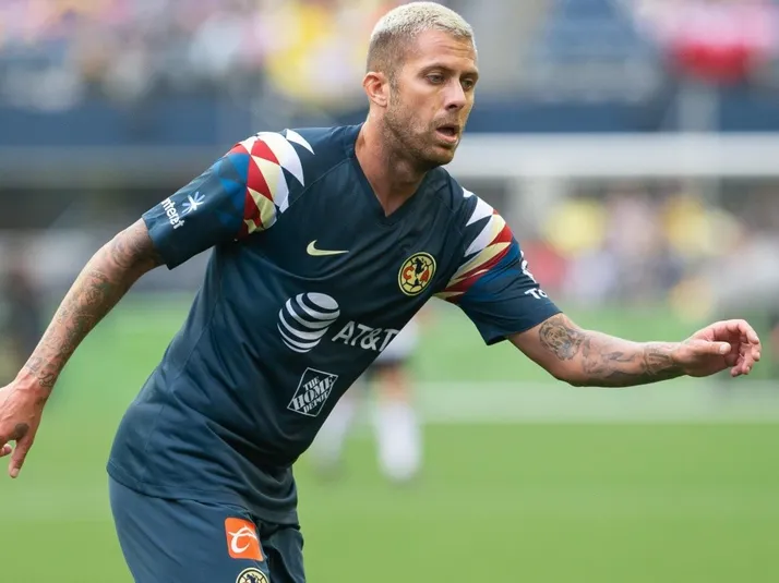 Ménez se aleja de Paris FC