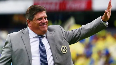Miguel Herrera como técnico del América.