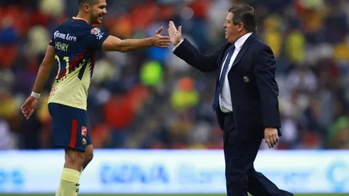 El Piojo trolleó a Henry Martín.