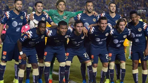 Formación de América vs Tigres.