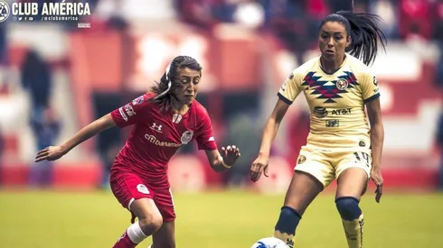 América Femenil enfrentando a Toluca.