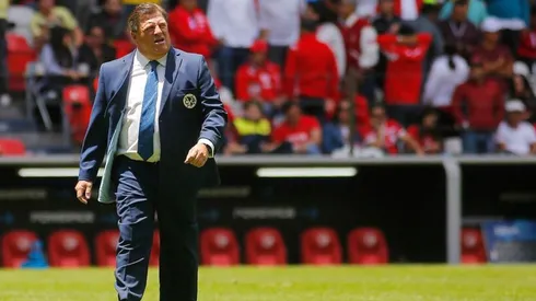 Miguel Herrera en el partido ante Toluca.
