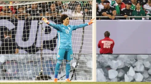 Guillermo Ochoa en la Selección Mexicana.