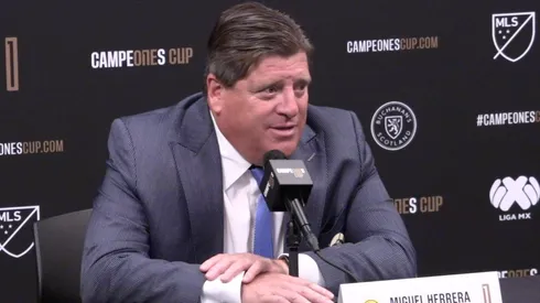 Miguel Herrera en conferencia de prensa.