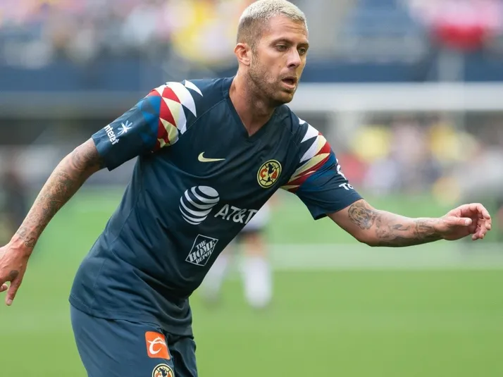 Ménez no viaja a EE.UU. para el Campeones Cup