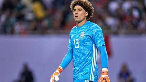 Guillermo Ochoa con la Selección Mexicana.