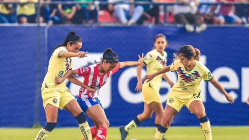 América enfrentando al Atlético San Luis.