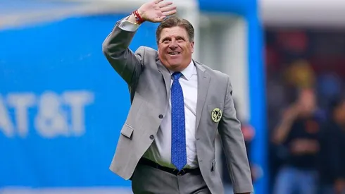 Miguel Herrera como entrenador del América.