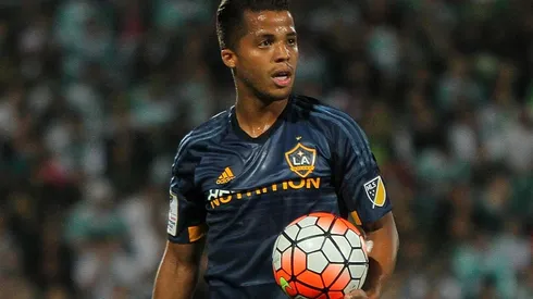 Gio dos Santos se acerca al Nido