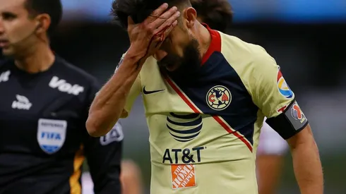 Los aficionados azulcrema criticaron la salida de Peralta a Chivas