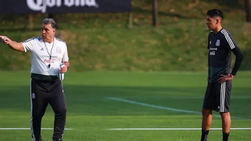 Edson Álvarez en uno de los entrenamiento de México.