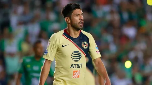 Oribe Peralta en el partido ante León.