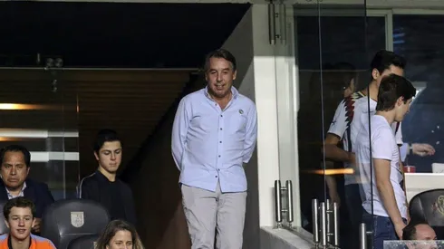 Emilio Azcárraga en el Estadio La Corregidora de Querétaro.