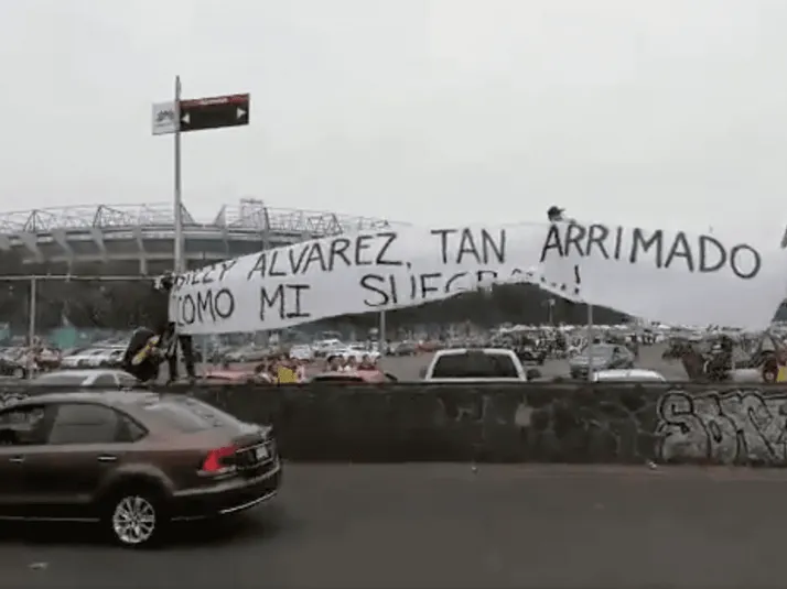 El mensaje de los aficionados del América para el presidente azul