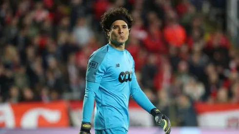 Guillermo Ochoa en el Standard Lieja de Bélgica.