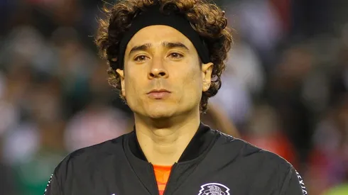 Standard Lieja bloquea la salida de Memo Ochoa
