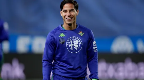 Diego Lainez en los entrenamiento del Betis.