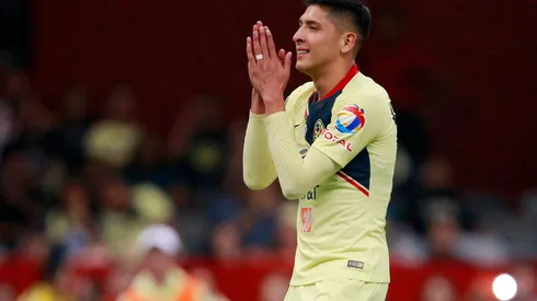 América cotizó a Edson Álvarez en 12 millones de dólares.