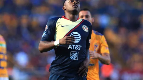 Renato Ibarra no logra levantar con la Selección de Ecuador