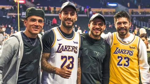 Disfrutaron como fanáticos del show de la NBA