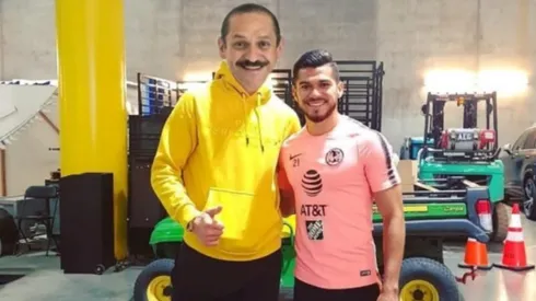 Henry Martín trolleó a Zlatan Ibrahimovic.