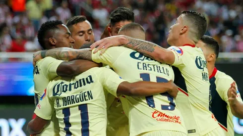América celebrando el triunfo del Clásico Nacional.
