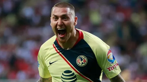 Nicolás Castillo celebrando el 1-0.