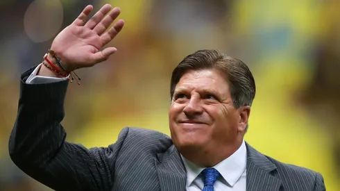 Miguel Herrera en el partido frente a Chivas.