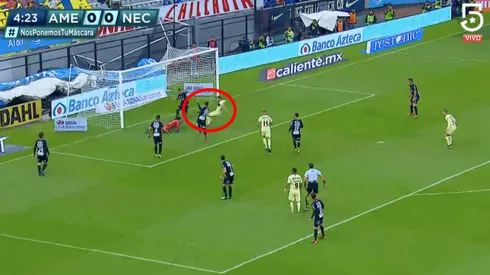 Gol de Henry Martin.