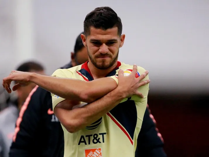 Los delanteros mexicanos relegados por extranjeros en América