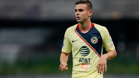 Nicolás Benedetti en el partido frente a Necaxa.