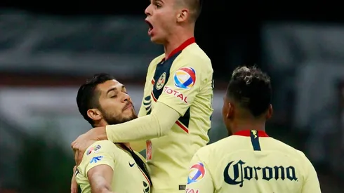 Henry Martin anotó el 2-2 contra Pachuca.