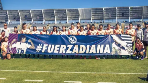 Plantel Femenil apoyó a Diana González.