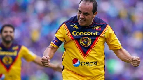 Cuauhtémoc Blanco le dio la bienvenida a Nicolás Castillo.