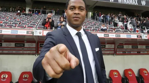 Patrick Kluivert, durante su visita a México, aseguró su deseo de haber jugado en América