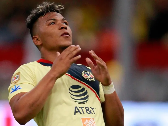 Roger Martínez responde con goles a la llegada de Nico Castillo