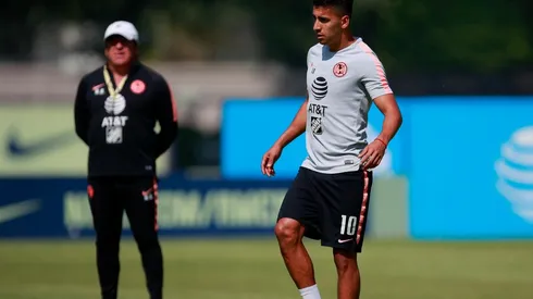 Cecilio Domínguez sigue entrenando con las Águilas.