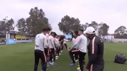 Oribe Peralta fue víctima de la Fila Águila.