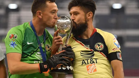 Oribe Peralta publicó un mensaje navideño en las redes sociales.