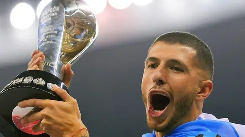 El ex River celebró su primer título de campeón en México