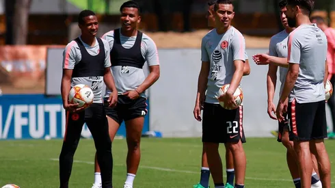 La directiva hizo una rifa en la convivencia en Coapa.