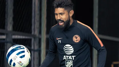 Oribe Peralta comandó la práctica de este miércoles
