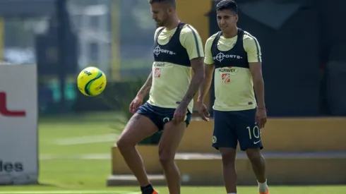 Ménez trabajó con balón en Coapa.