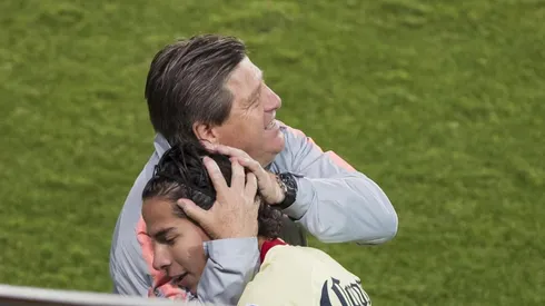 Lainez respaldó a Herrera.