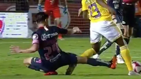 Peralta se lesionó en el partido ante Tigres.