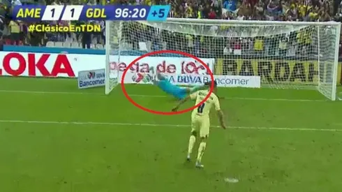 Raúl Gudiño adivinó el lugar del disparo de Uribe.