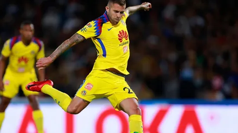 Ménez no se quedó al asado del martes en Coapa.