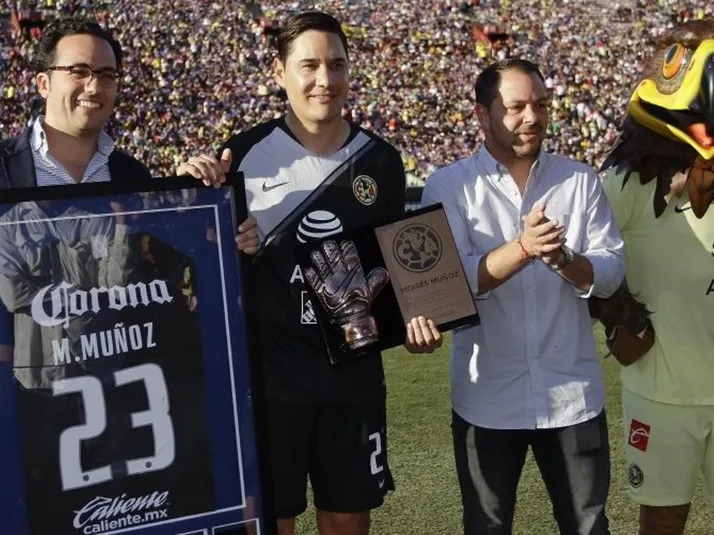 Moisés Muñoz apuesta por Saúl "Canelo" Álvarez en la revancha del siglo ante Gennady Golovkin