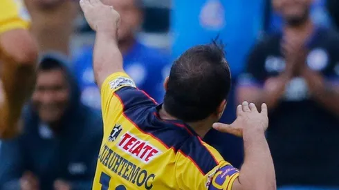 Cuauhtémoc celebra su golazo