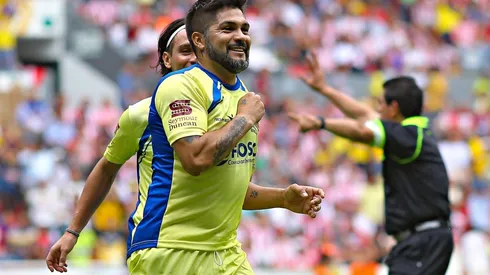 CHILENO. El exdelantero siempre vive pendiente de las águilas.